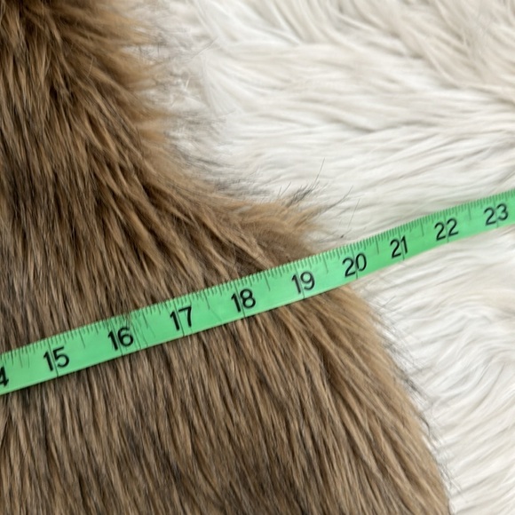 Mossimo | Faux Fur Vest  | Tan | Size S - Picture 8 of 9